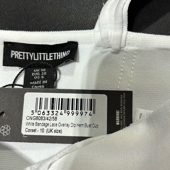 PrettyLittleThing Bandage Corset Crop,lace overlay,dip hem,bust cup,zipper back - Picture 9 of 11